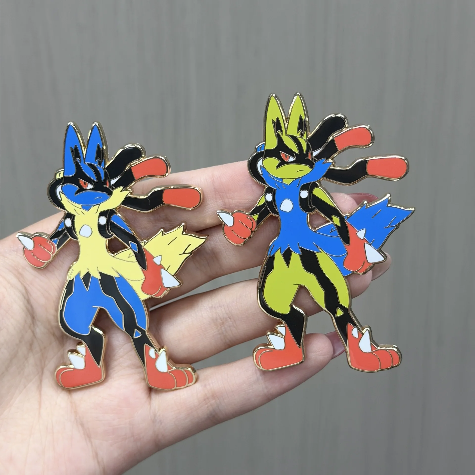かわいいエルフのキャラクターが描かれた、硬質エナメル製のピン - Embroidery Reddit のレビューと価格